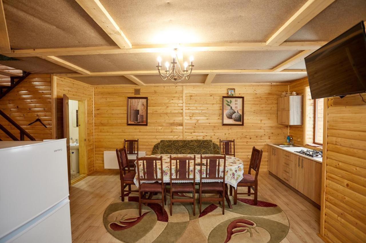 Villa Na uzlissi Myhove Esterno foto