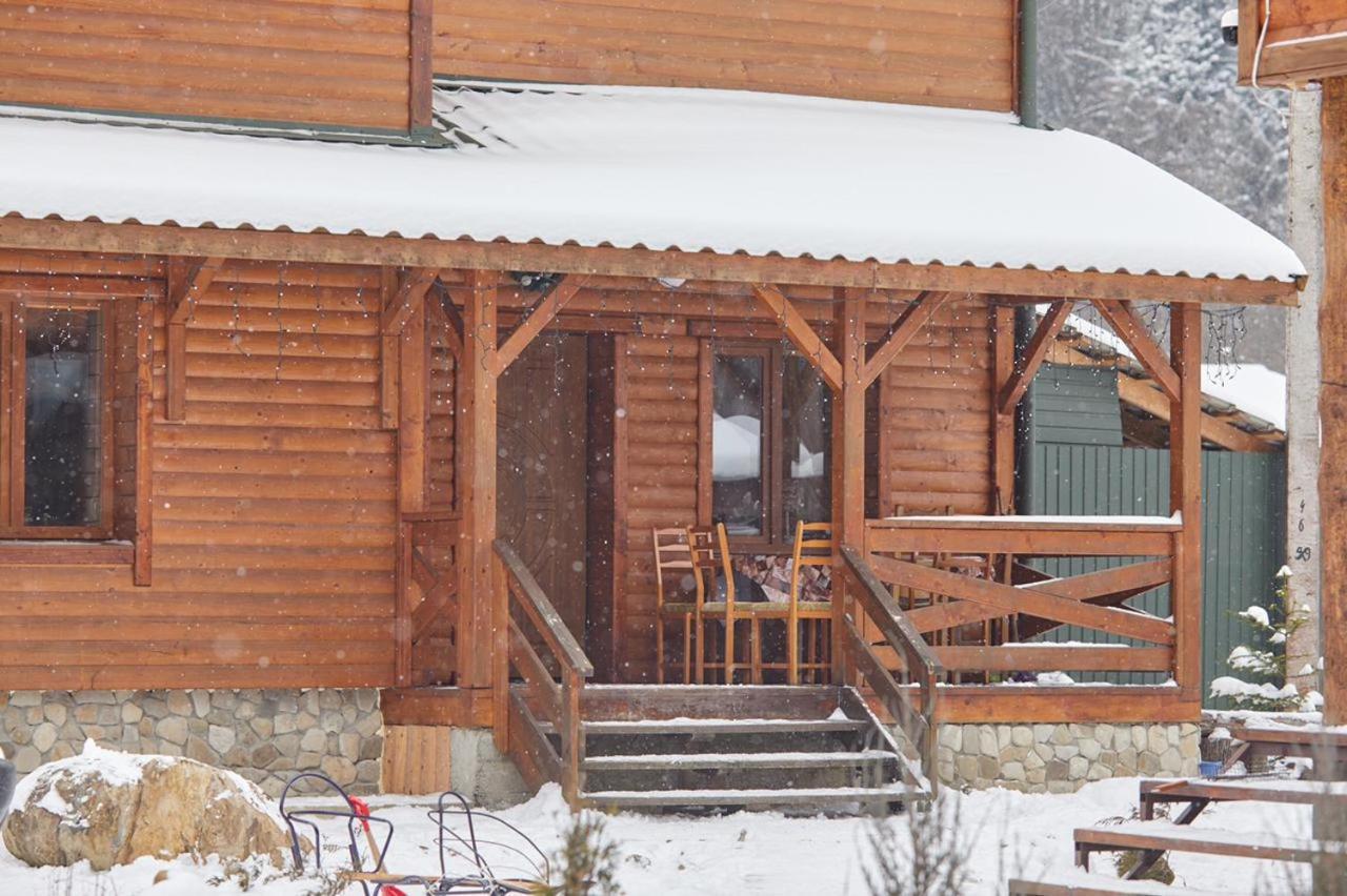 Villa Na uzlissi Myhove Esterno foto