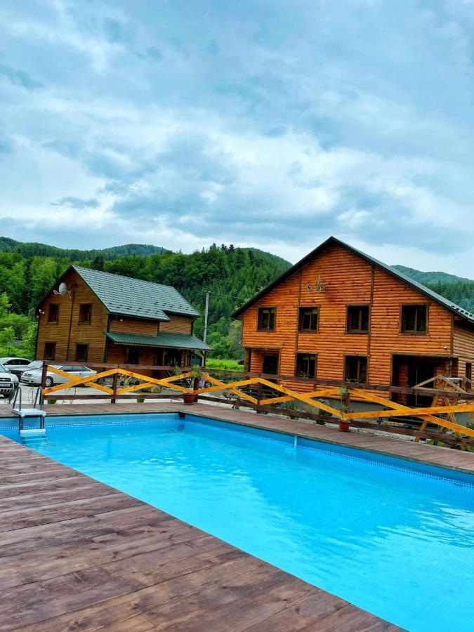 Villa Na uzlissi Myhove Esterno foto